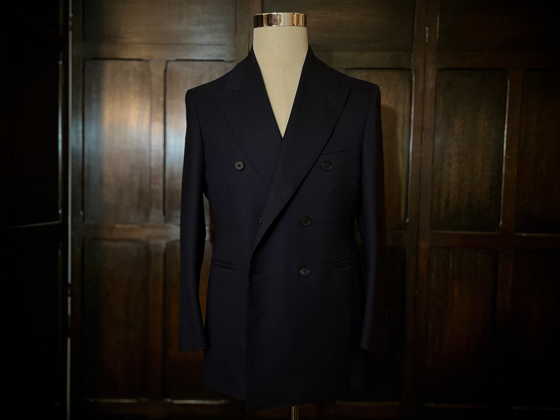 cashmere-blend-midnight-navy-double-breasted-suit_02.jpg