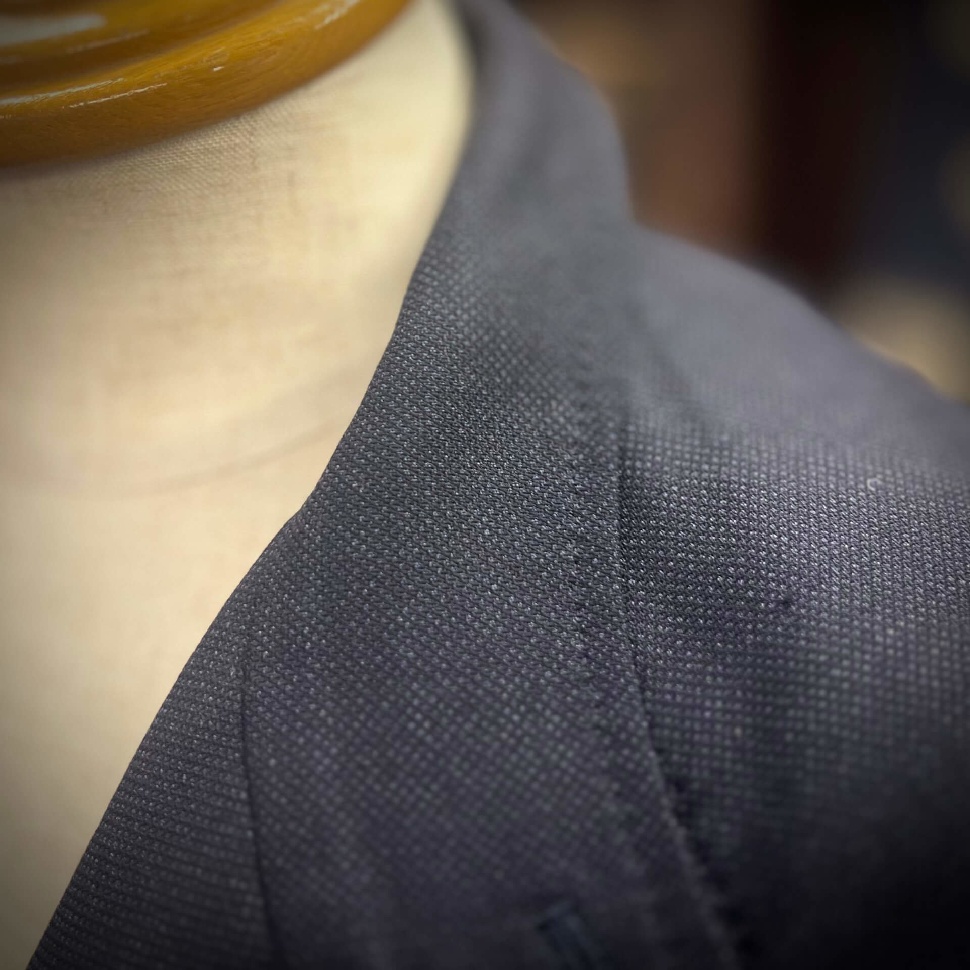 order_an_adult_blouson_that_can_be_used_in_dress_casual_28.jpg
