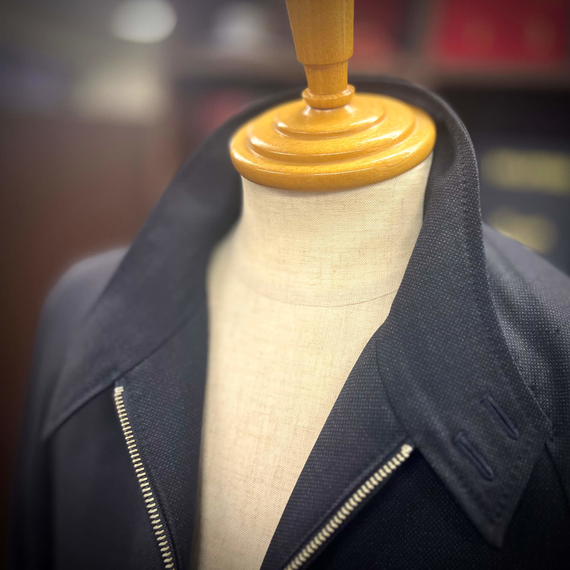 order_an_adult_blouson_that_can_be_used_in_dress_casual_38.jpg