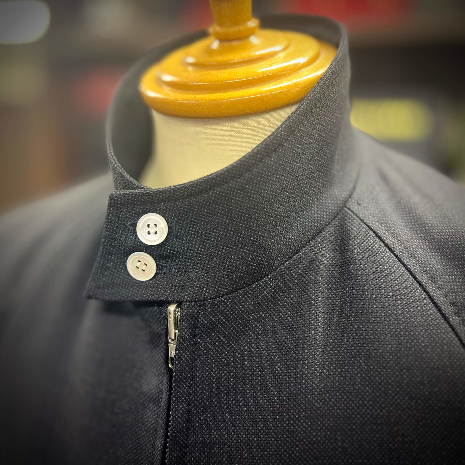 order_an_adult_blouson_that_can_be_used_in_dress_casual_39.jpg