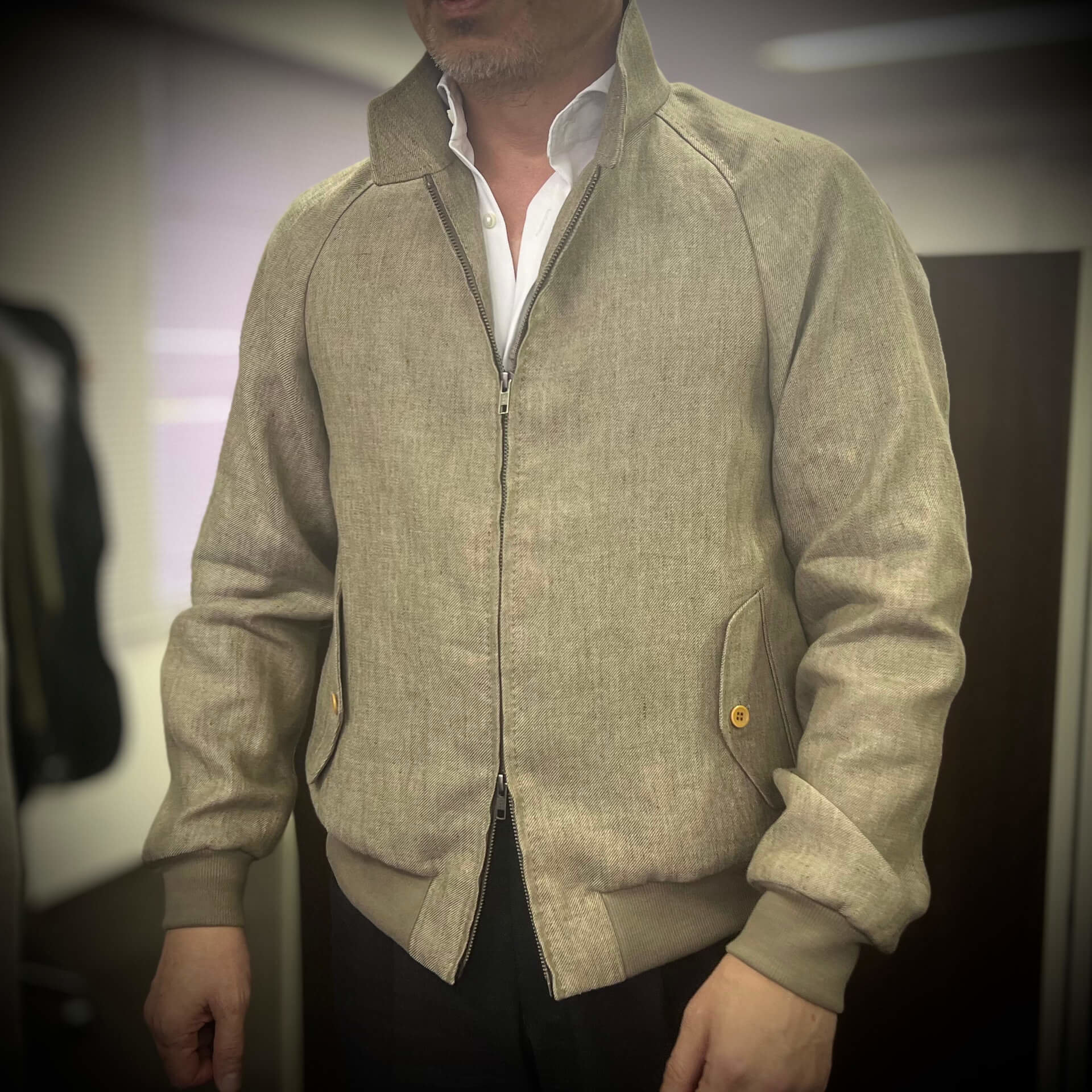 order_an_adult_blouson_that_can_be_used_in_dress_casual_43.jpg