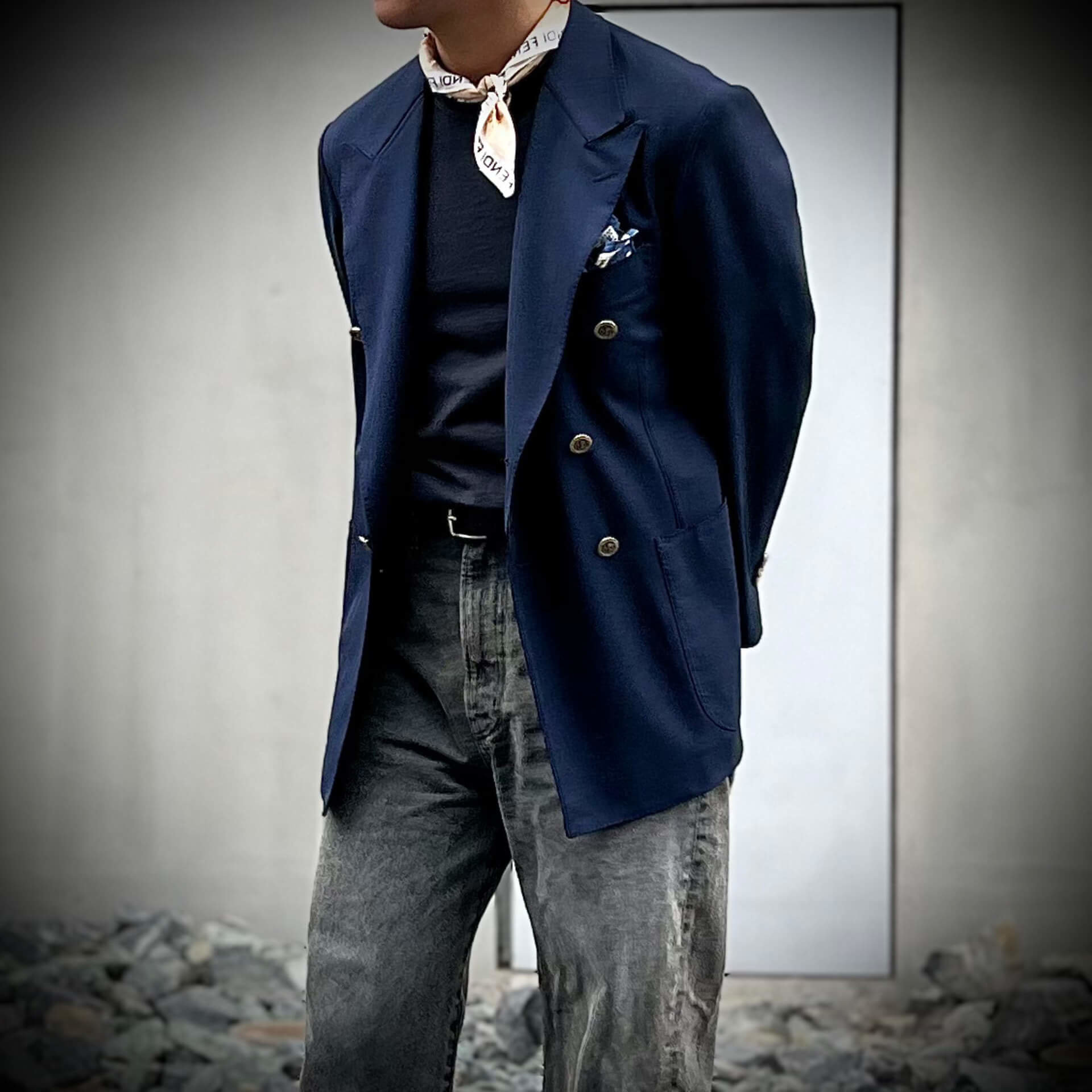 recommended_jacket_and_jeans_coordination_for_people_in_their_30s_and_40s_09.jpg