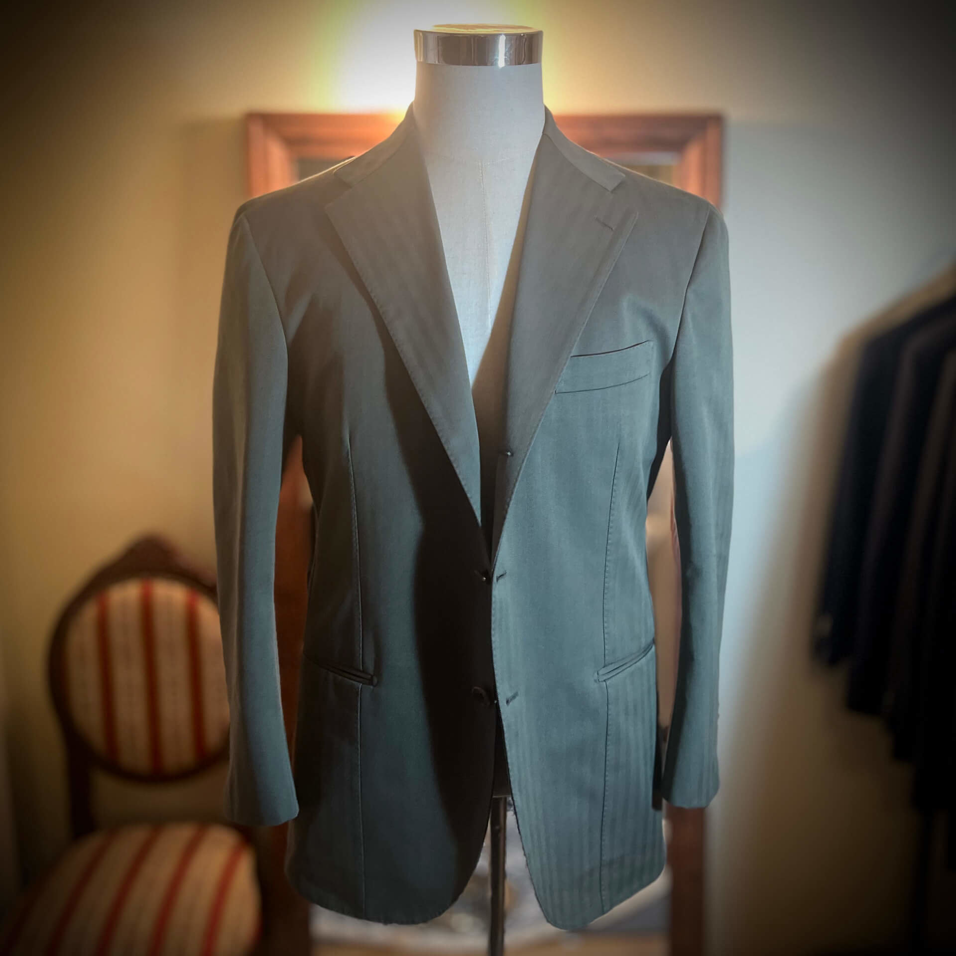 recommended_jacket_and_jeans_coordination_for_people_in_their_30s_and_40s_16.jpg