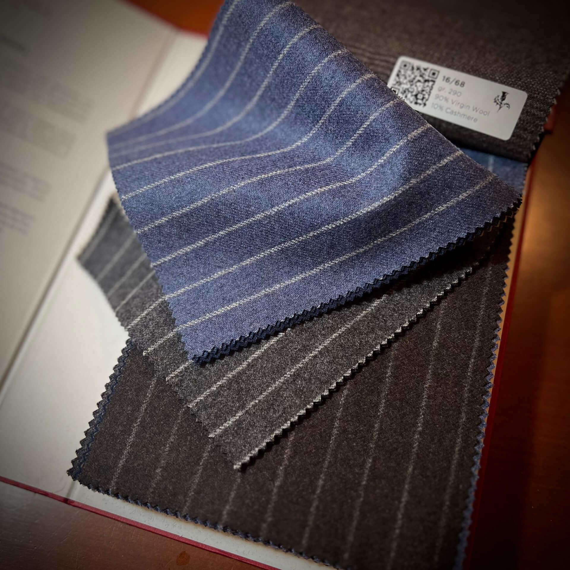 what_is_the_autumn_winter_flannel_jacket_that_can_be_used_for_mens_business_03.jpg
