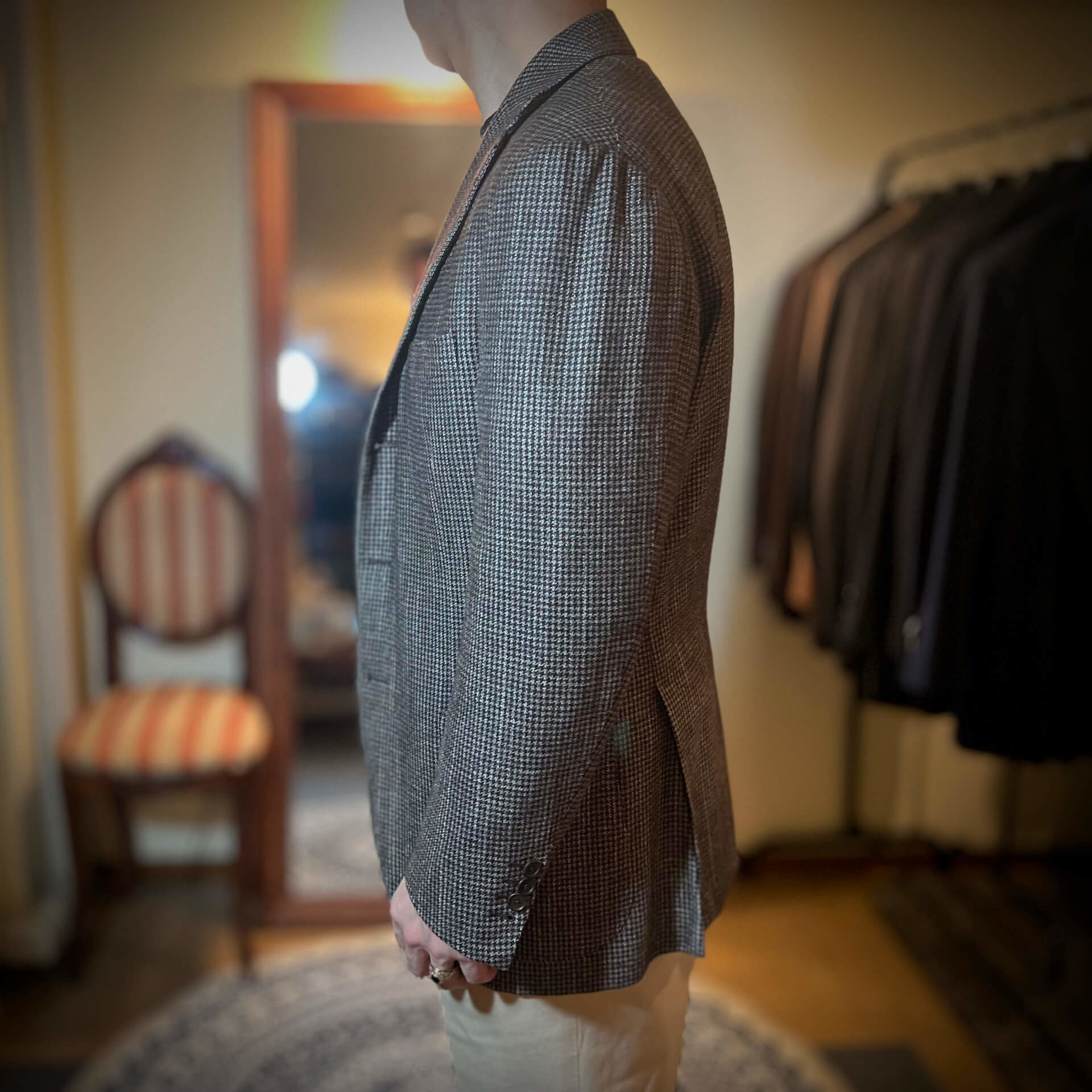 what_is_the_autumn_winter_flannel_jacket_that_can_be_used_for_mens_business_25.jpg